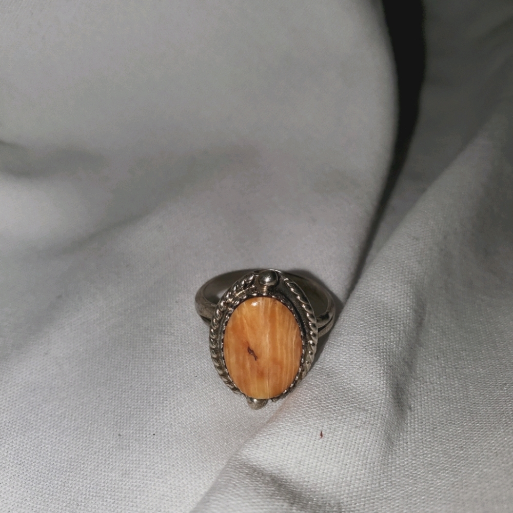 Oval-shaped Spiney Oyster Shell Ring